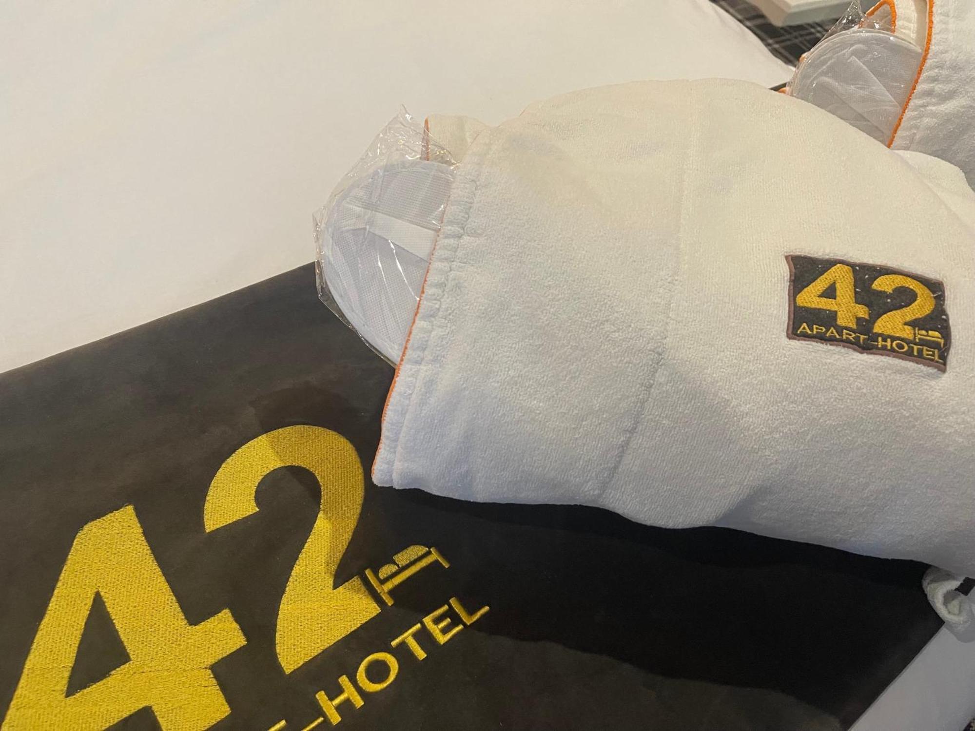 42 อพาร์ท โฮเทล Hotel สกันโธรป ห้อง รูปภาพ