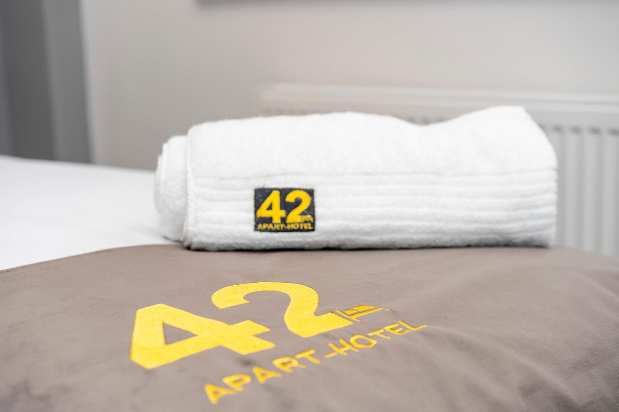 42 อพาร์ท โฮเทล Hotel สกันโธรป ห้อง รูปภาพ